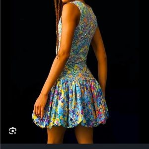 New! Anthropologie & Plenty by Tracy Reese V-Neck Bubble Dress. So fun!!!!